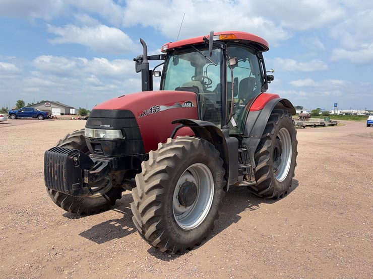 2006-case-ih-mxu135-image-1