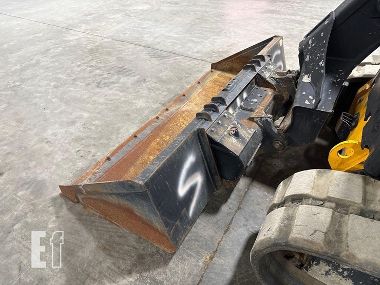 2021-jcb-3ts-8t-image-11