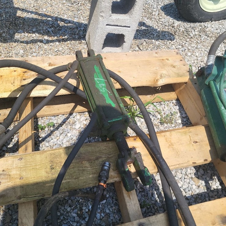 Hydraulic Cylinder w/Hoses