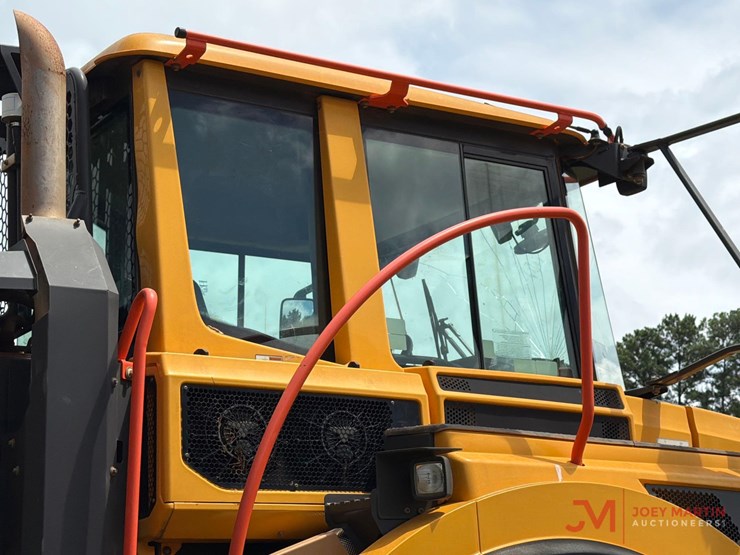 2022-volvo-a30g-image-29
