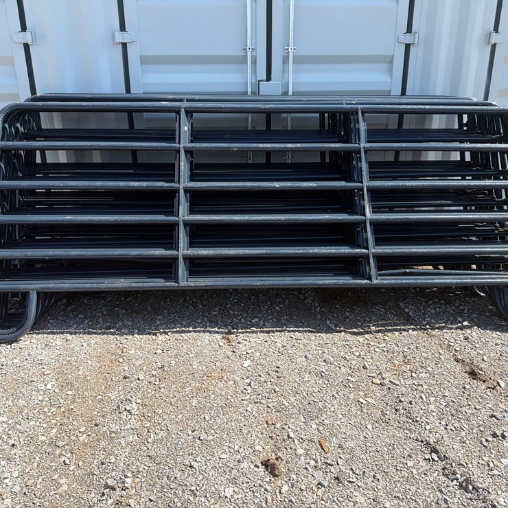 #79 • 4 12ft tarter gates