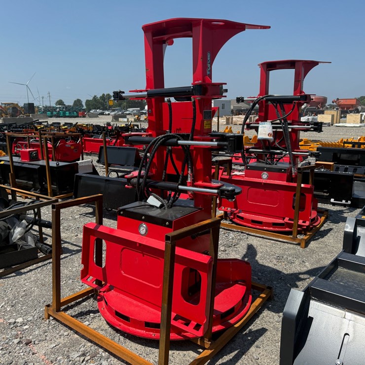 #2045 • Unused Future FB77 Skid Steer Feller Buncher FMGDJ260555 INV#48873