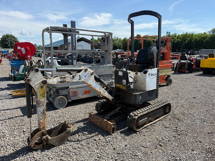 2018-bobcat-e10-image-1