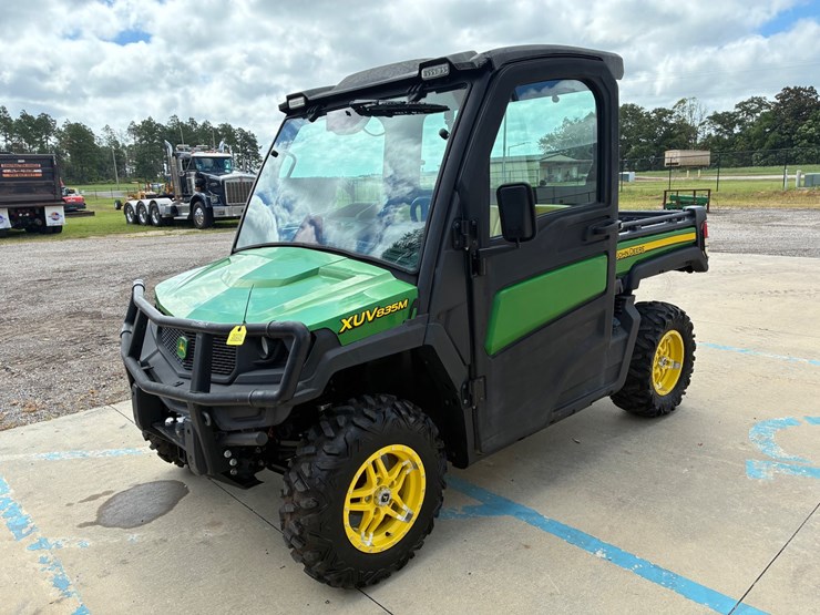 john-deere-gator-image-4
