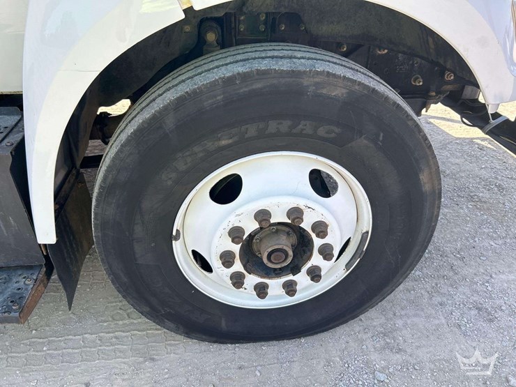 2016-ford-f750-image-40