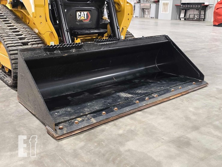 2025-caterpillar-255-image-10