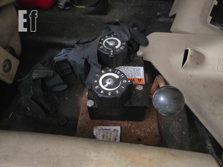 2009-ford-f550-image-21