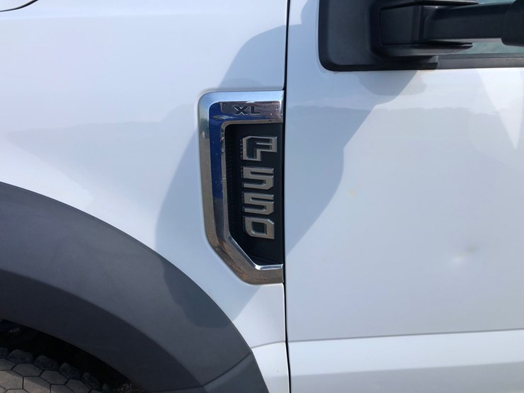 2019-ford-f550-image-5