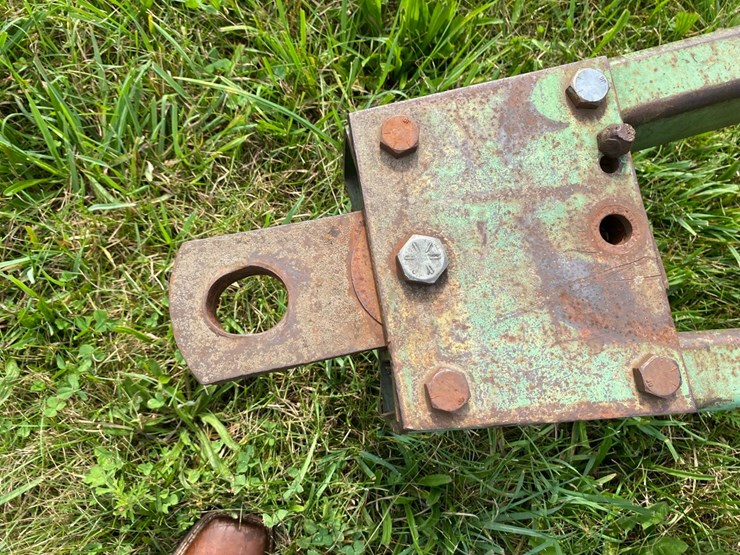 john-deere-230-image-33