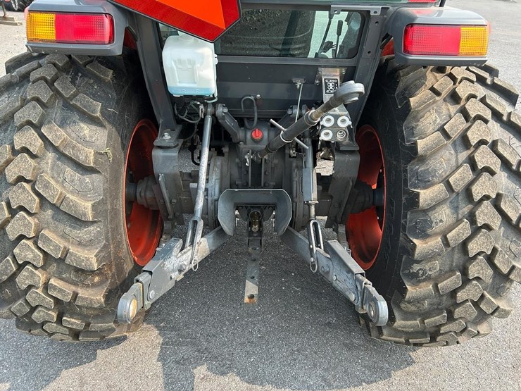 kubota-mx6000-image-16