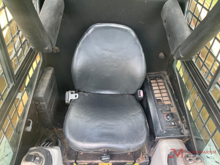 2006-caterpillar-257b-image-19