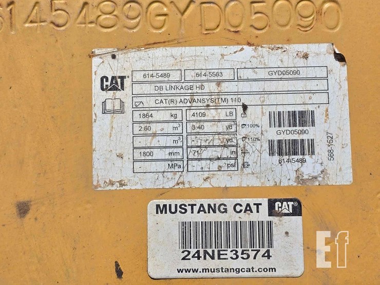 2024-caterpillar-340-image-13