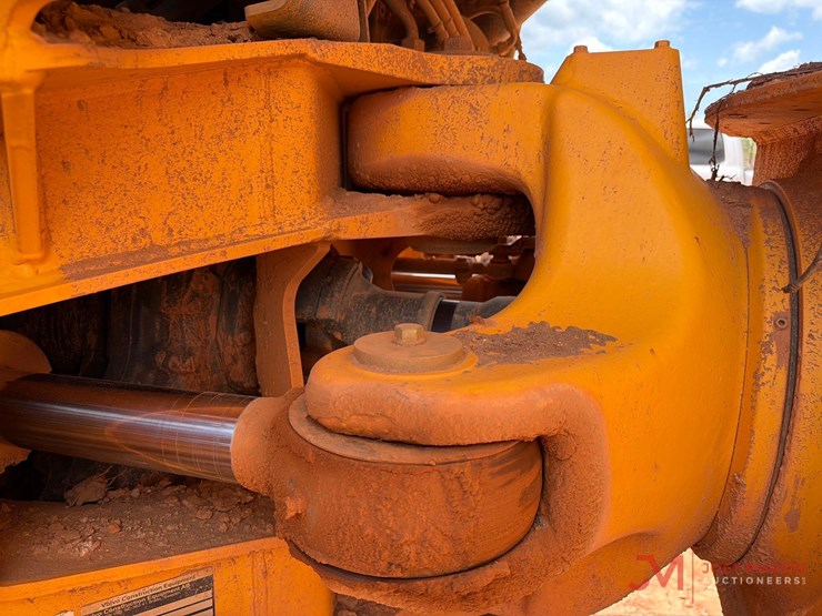2023-volvo-a45g-image-22