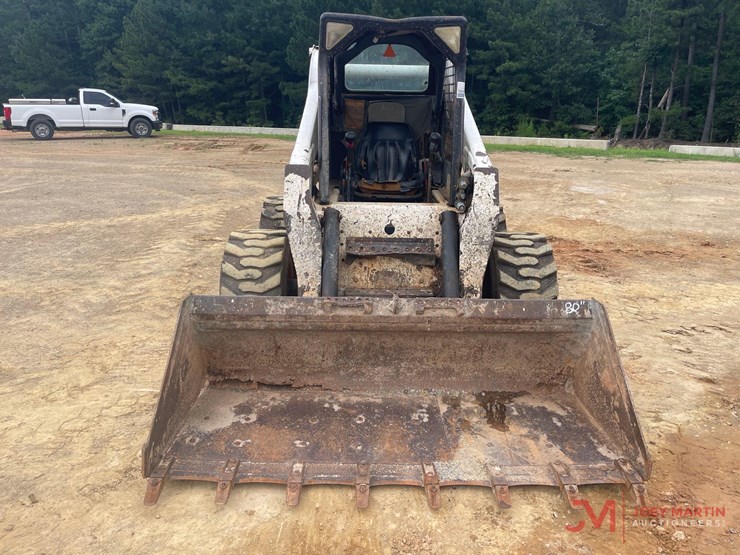 2002-bobcat-s250-skid-steer-loader-image-8