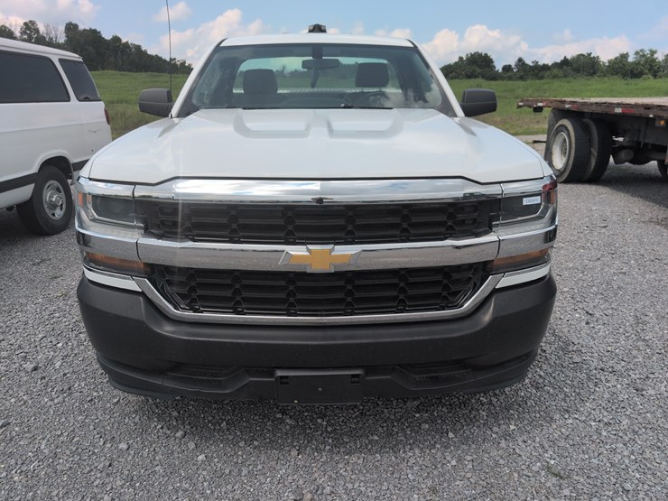 2018-chevrolet-silverado-1500-image-9