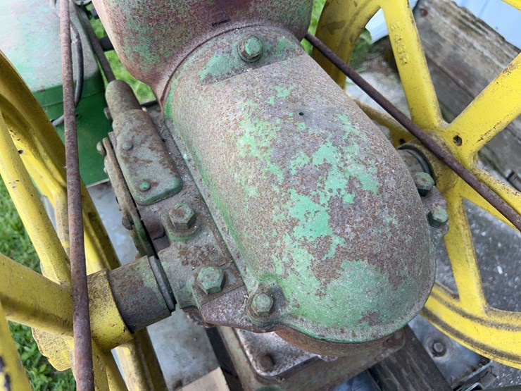 john-deere-e-1-1/2hp-image-5