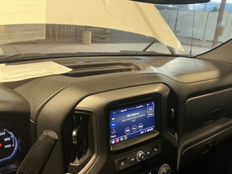 2021-chevrolet-silverado-1500-image-17
