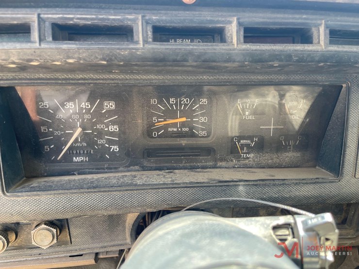 1995-ford-f800-image-21