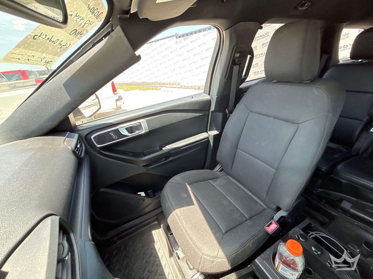 2020-ford-explorer-hybrid-awd-suv-image-20