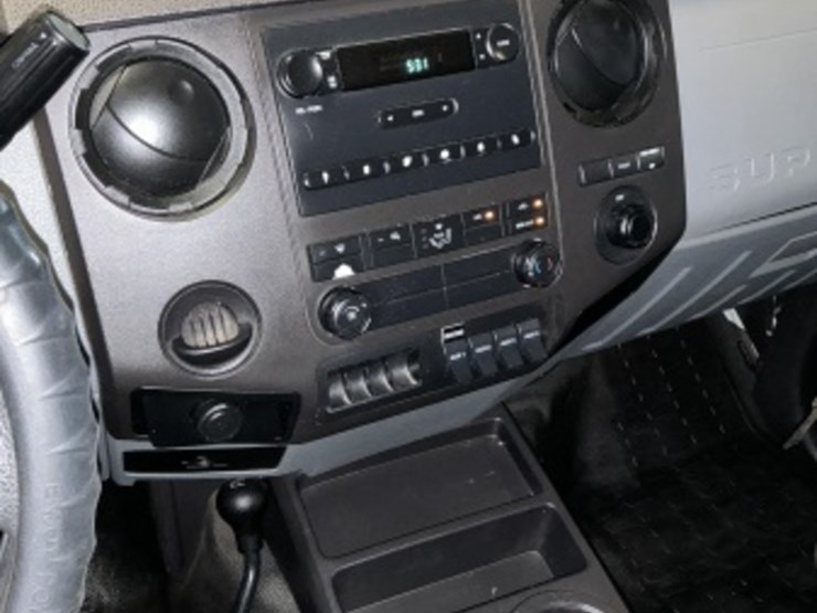 2015-ford-f350-image-23