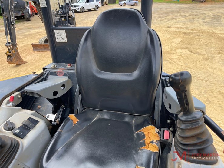 deere-35g-image-17