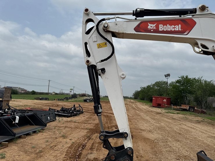 2023-bobcat-e88-image-32