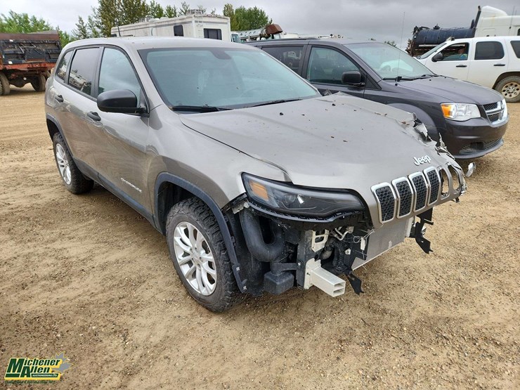 2021-jeep-cherokee-image-2