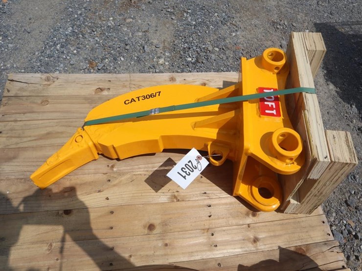 caterpillar-305-image-4