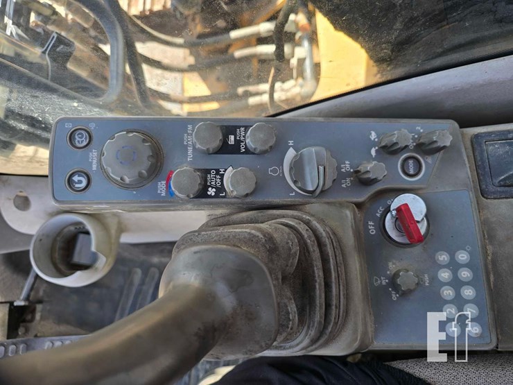 2016-deere-180g-lc-image-20