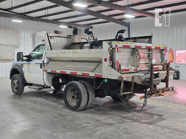 2009-ford-f550-image-4