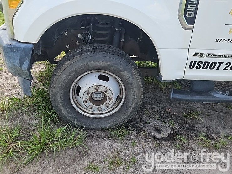 2017-ford-f350-image-11