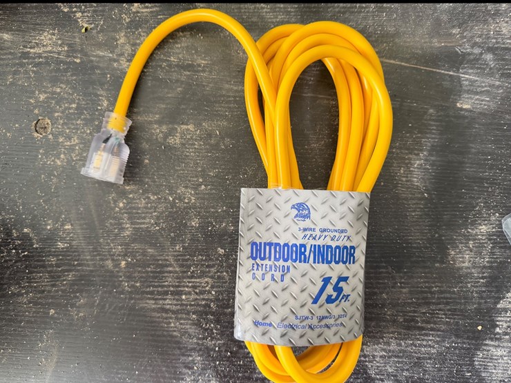 #8-•-15ft-indoor/outdoor-extension-cord-image-1