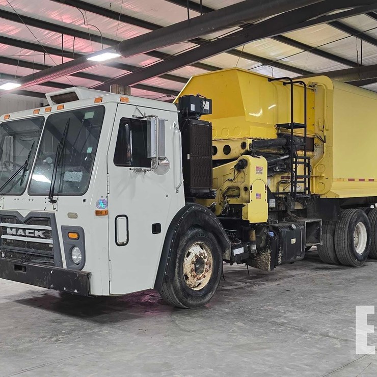 2016 MACK LEU613