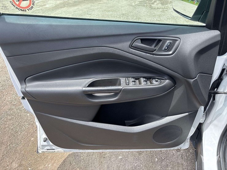 2016-ford-escape-image-10