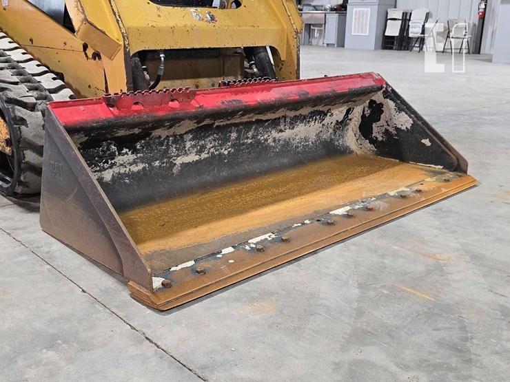 2022-caterpillar-259d3-image-10