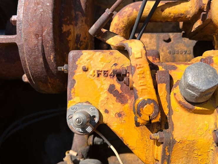 caterpillar-d7-image-27
