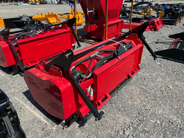 #2033-•-unused-future-73"-skid-steer-mulcher-thj60260330-inv#48938-image-2