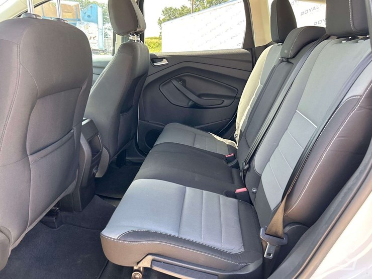 2013-ford-escape-image-21