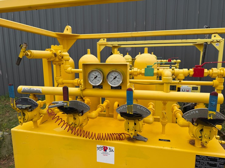 meyer-3k-wp-diesel-powered-4-station-accumulator-closing-unit,-skidded-image-10