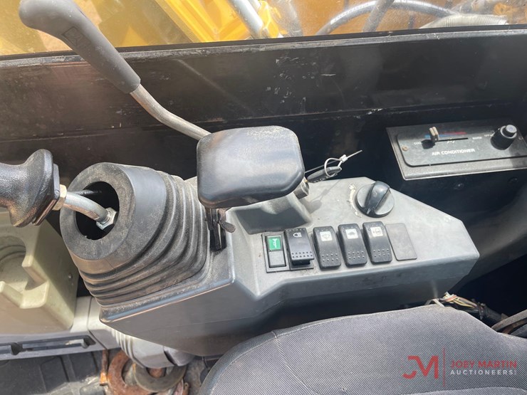 2016-caterpillar-307e2-image-19
