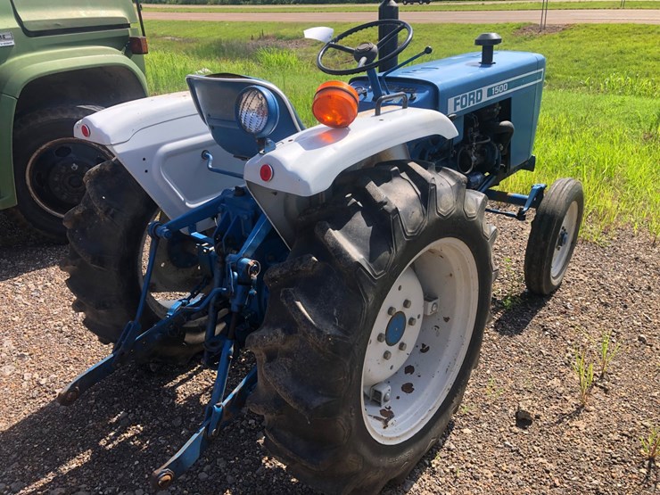 ford-tractor-image-4