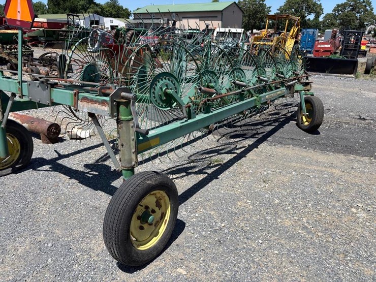 john-deere-704-image-6