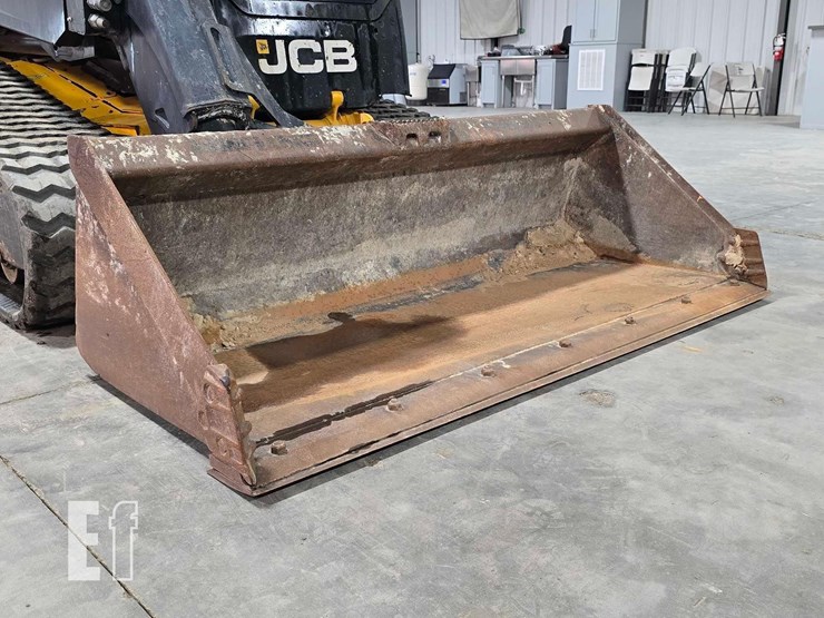 2022-jcb-3ts-8t-image-10