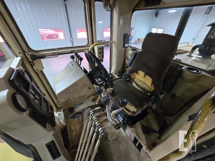 1996-caterpillar-140h-image-15