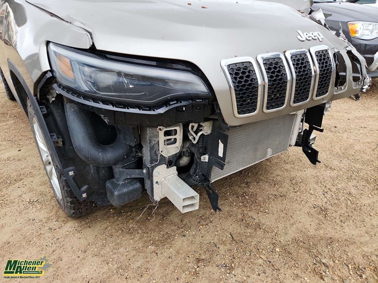 2021-jeep-cherokee-image-9