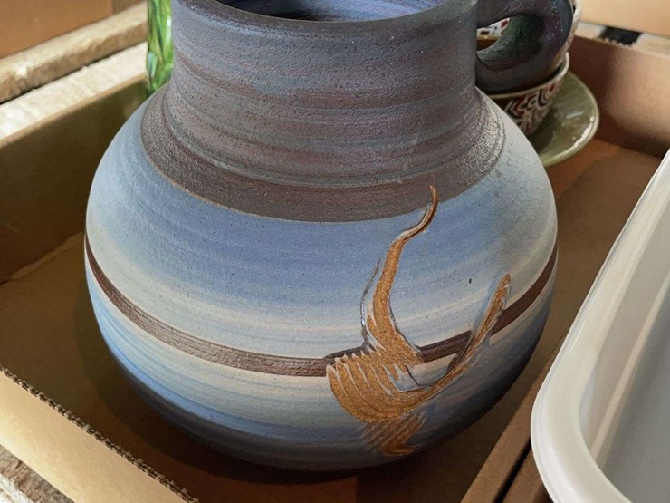 assorted-kitchenware-and-decorative-items-collection-image-6
