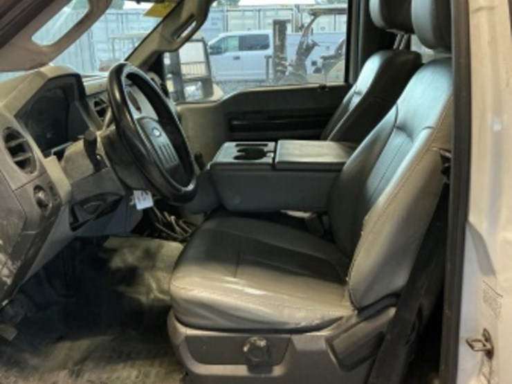 2012-ford-f350-image-25