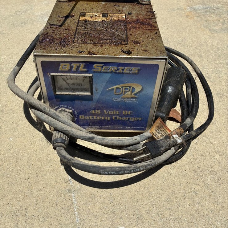 #20258 • Golf cart charger