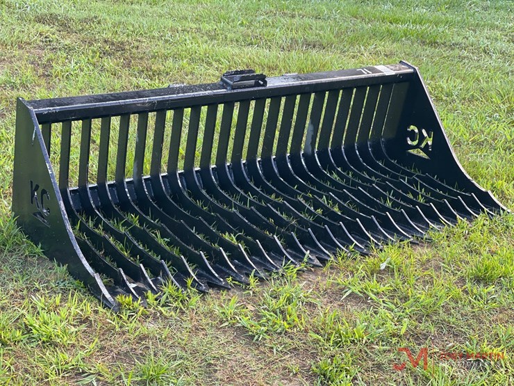 new-71"-skeleton-bucket-skid-steer-attachment-image-1