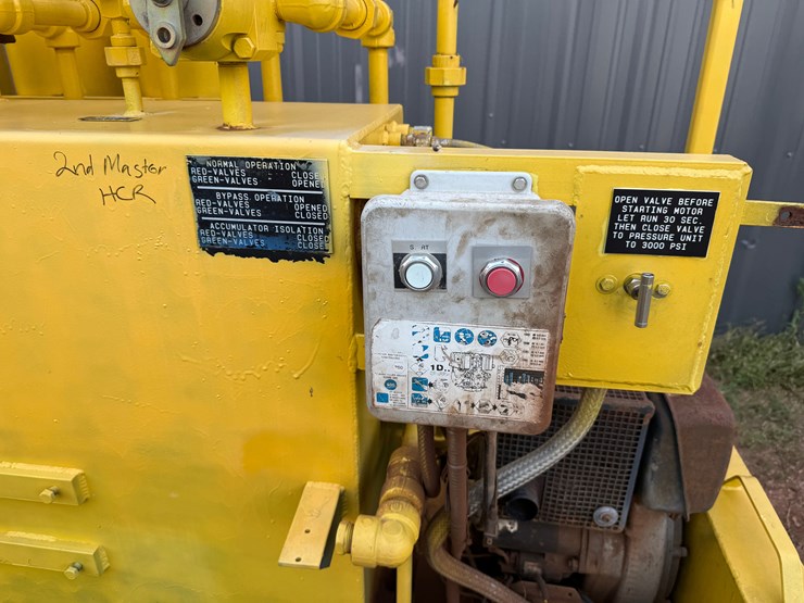 meyer-3k-wp-diesel-powered-4-station-accumulator-closing-unit,-skidded-image-9